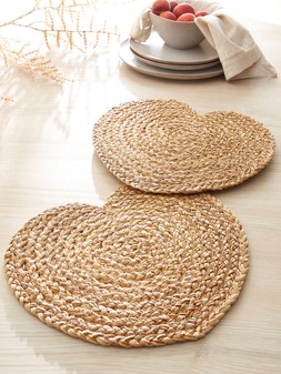 The Very Collection Set Of 2 Heart Placemats €14.99 at Very.ie