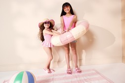 VERY - Kids AO 17