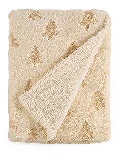 WYR1Z The Very Collection Cosy Christmas Tree Throw £35