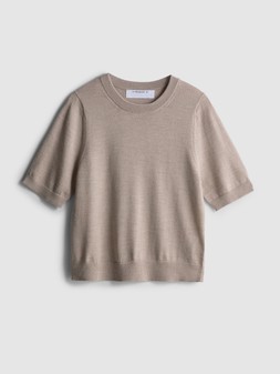 PRIMARK EDIT MERINO TEE, £22, €24, $31, RON120, PLN105, CZK625 (2)