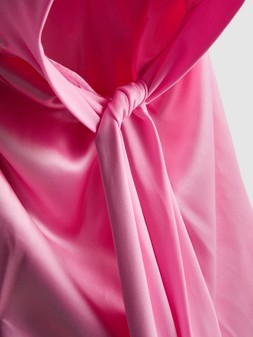 PRIMARK MP SATIN LONG BONNET £3.50, €4.00, 650.00 CZK, 130.00 PLN, 20.00 RON