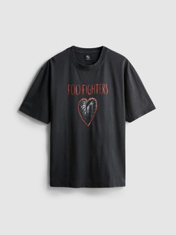 PRIMARK NDTR FOO FIGHTERS TEE, £12, €14, $20, RON70, PLN60, CZK365, HUF5200