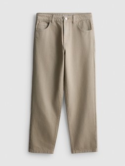 PRIMARK OLDER BOYS RELAXED FIT DENIM LEG, $11 RON40 HUF3000 PLN34 CZK210 €(NE)9 €8 £6