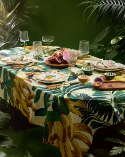 PRIMARK PALM TREE COUPE, £7, €8, RON40, PLN34, CZK210 PRIMARK PALM TREE COUPE, £7, €8, RON40, PLN34, CZK210