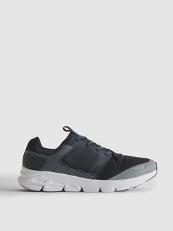 PRIMARK PERFORMANCE TRAINER NAVY £16 €18 $25 RON90 PLN80 CZK470