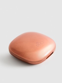 PRIMARK PRO BZ BRONZER £4.00, €4.50, 750.00 CZK, 150.00 PLN, 22.00 RON 2