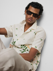 MENSWEAR: LINEN