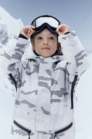https://www.prshots.es/contents/archives/98/201/images/thumb350x287_auto/marks_amp-spencer_goodmove-ski-one-piece-69-3_thumb.jpg
