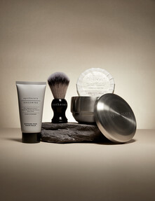 https://www.prshots.es/contents/archives/98/201/images/thumb350x287_auto/marks_amp_spencer_grooming-gift-set-shot_thumb.jpg