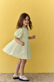 https://www.prshots.es/contents/archives/98/201/images/thumb350x287_auto/marks_amp_spencer_ms-kidswear-ss24_thumb.jpg
